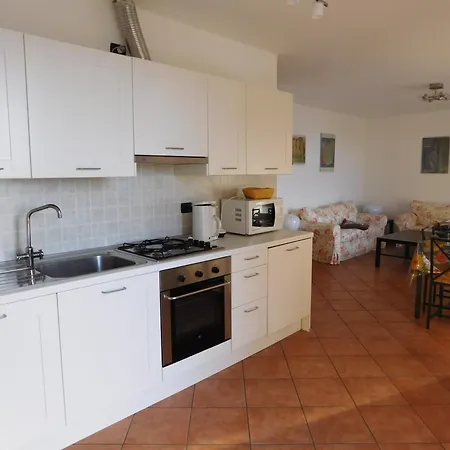 Apartment Rosmarino 1 Agra